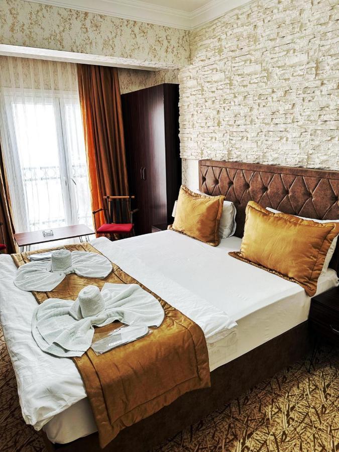 Rose Suite & Hotel Бююкчекмедже Экстерьер фото